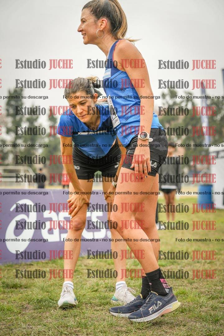 Fotos de la llegada del cross de 8000 m