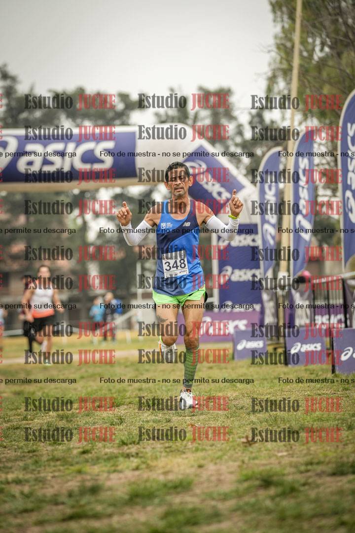 Fotos de la llegada del cross de 8000 m
