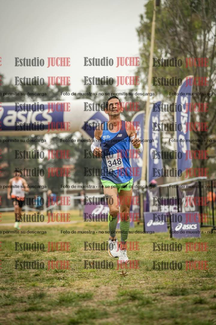 Fotos de la llegada del cross de 8000 m