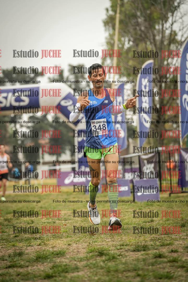 Fotos de la llegada del cross de 8000 m