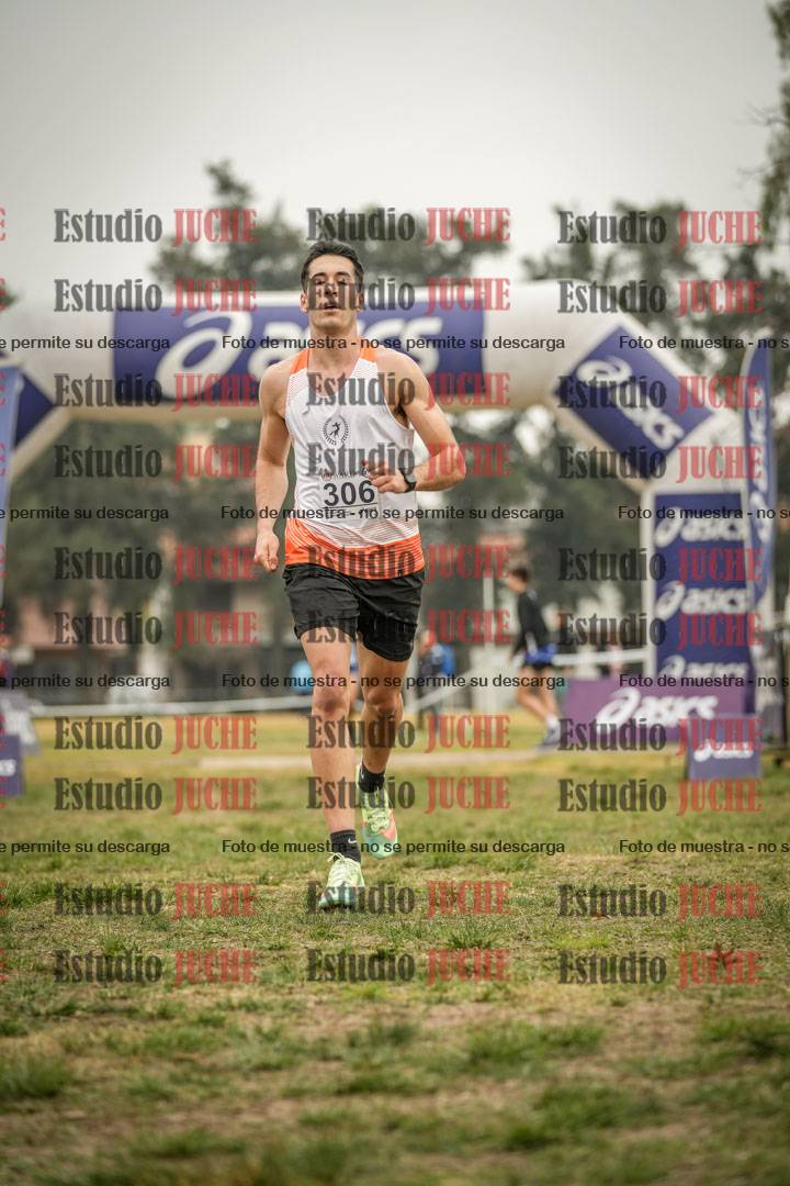 Fotos de la llegada del cross de 8000 m