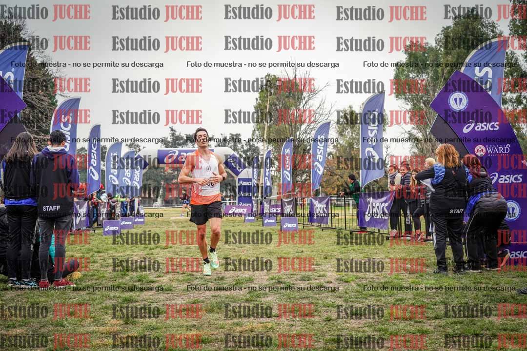 Fotos de la llegada del cross de 8000 m