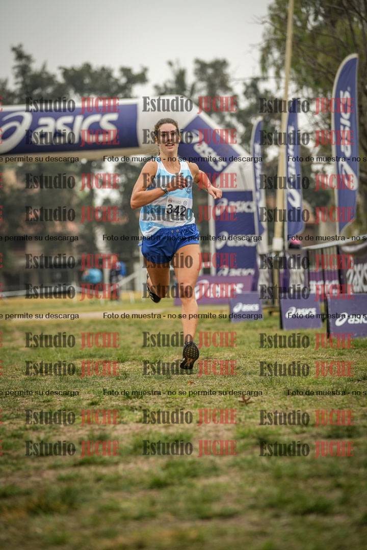 Fotos de la llegada del cross de 8000 m