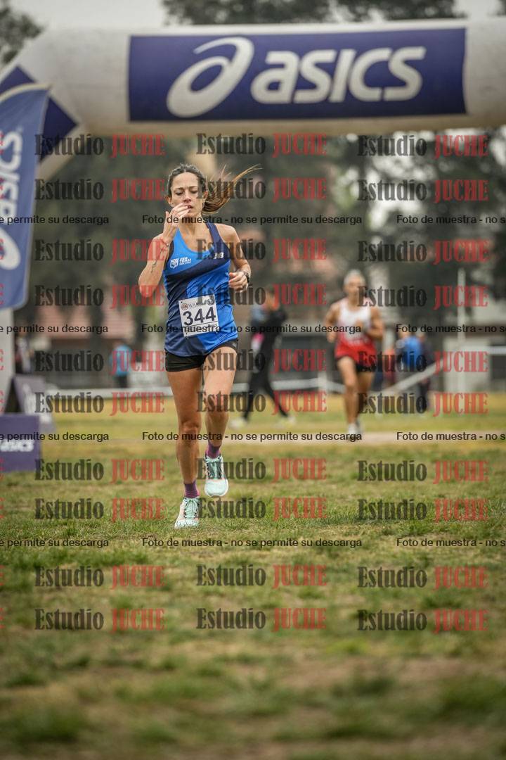 Fotos de la llegada del cross de 8000 m