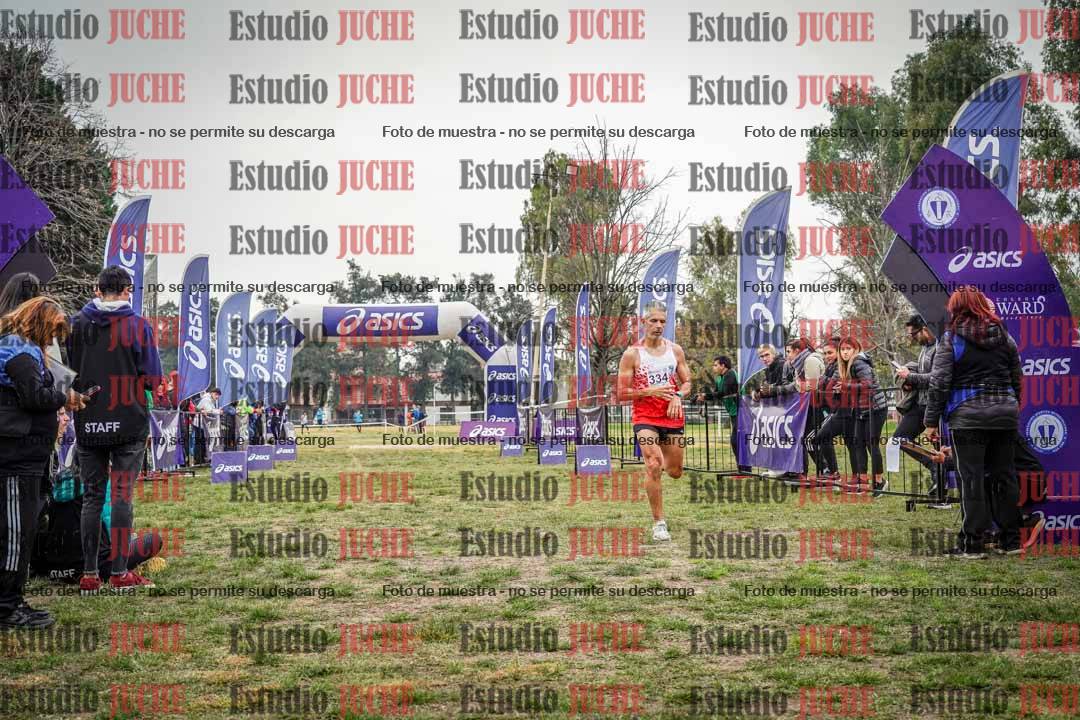 Fotos de la llegada del cross de 8000 m
