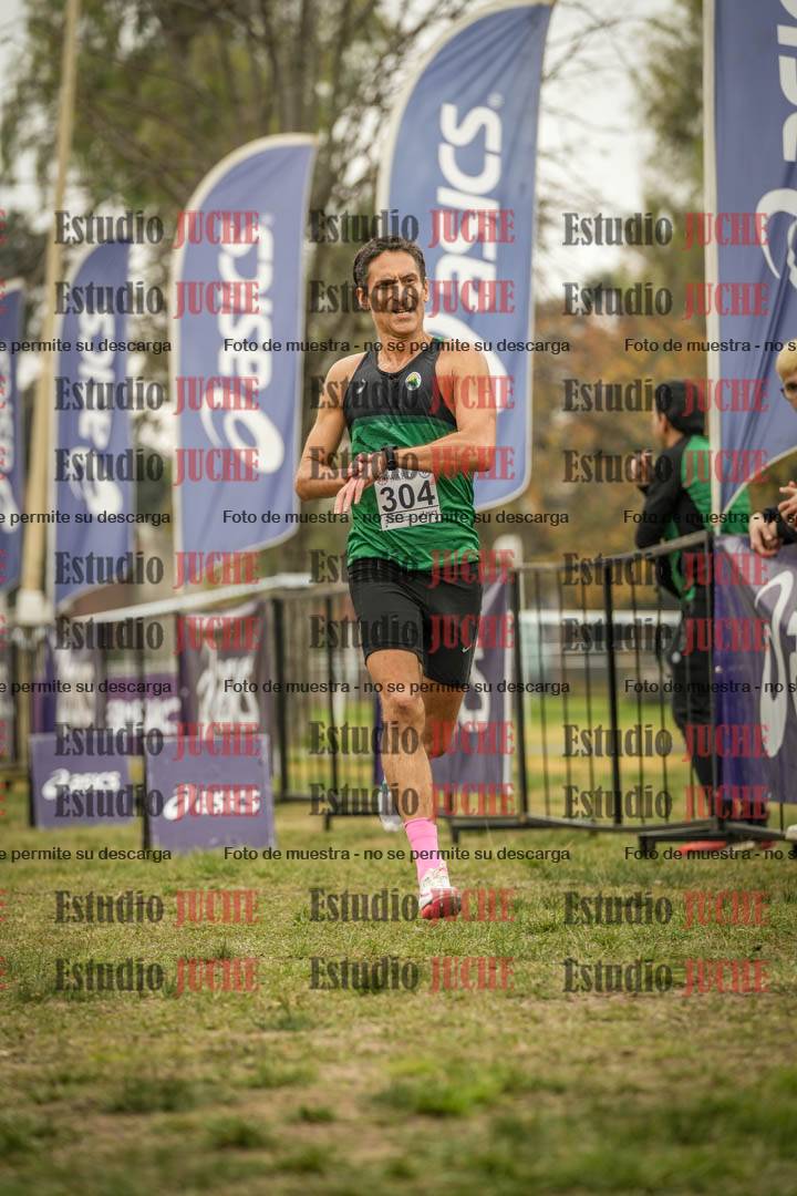 Fotos de la llegada del cross de 8000 m