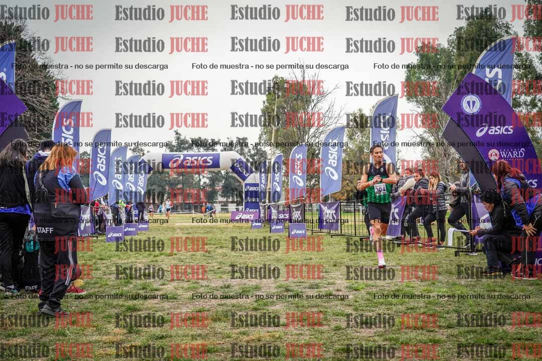 Fotos de la llegada del cross de 8000 m