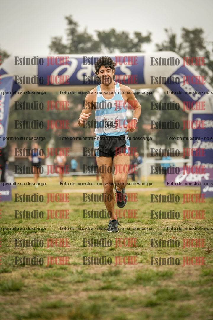Fotos de la llegada del cross de 8000 m