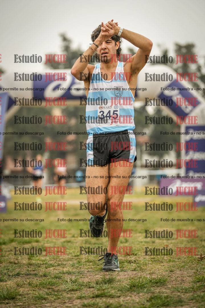 Fotos de la llegada del cross de 8000 m