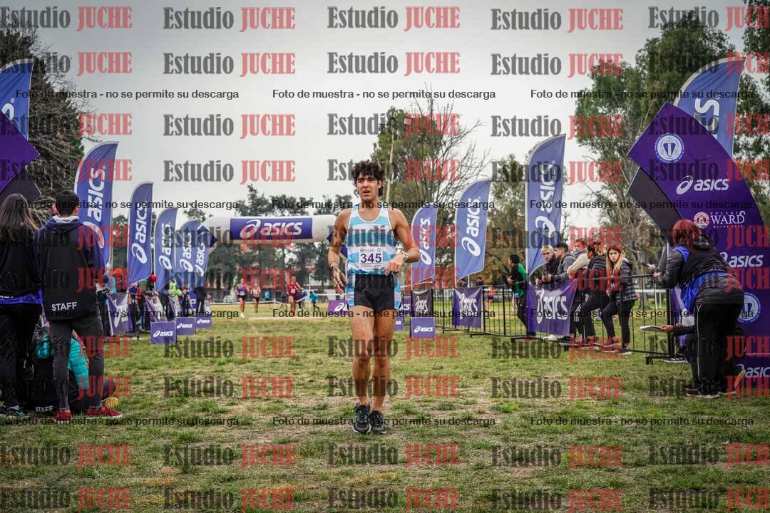Fotos de la llegada del cross de 8000 m