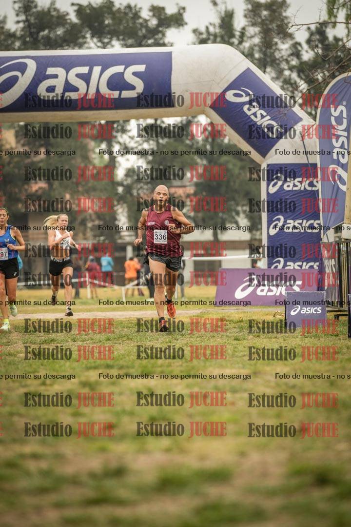 Fotos de la llegada del cross de 8000 m