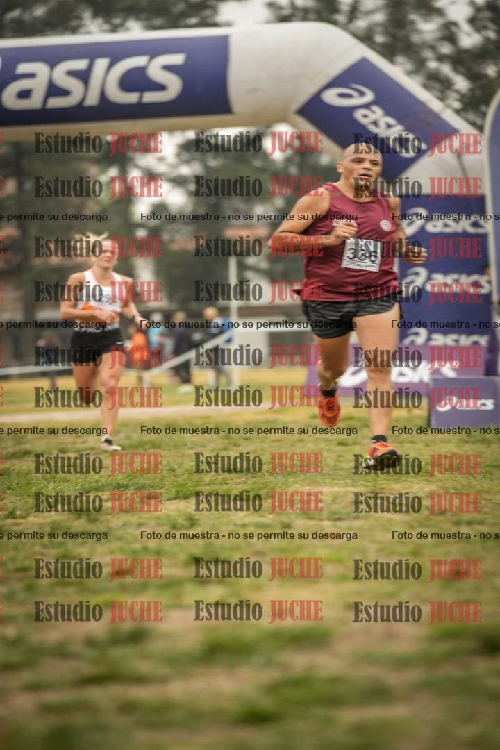 Fotos de la llegada del cross de 8000 m