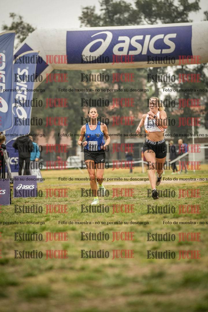 Fotos de la llegada del cross de 8000 m