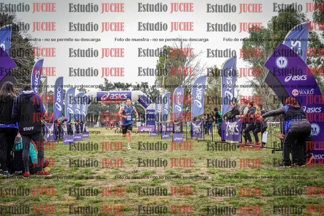 Fotos de la llegada del cross de 8000 m