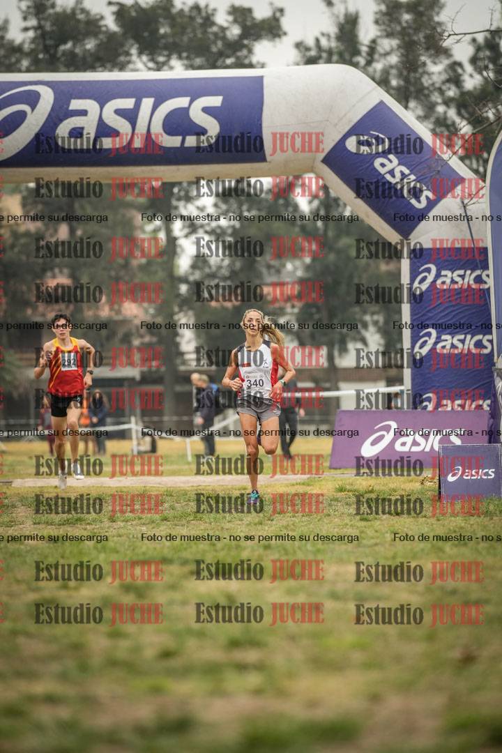 Fotos de la llegada del cross de 8000 m