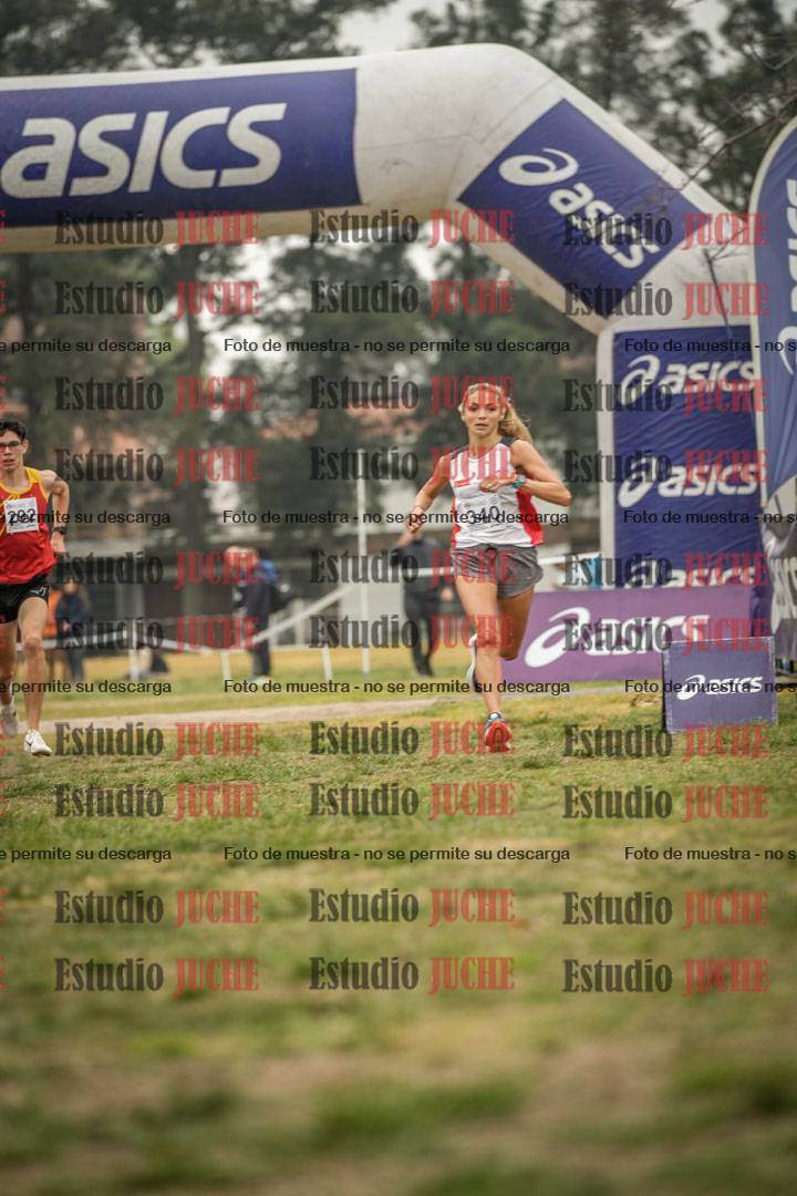 Fotos de la llegada del cross de 8000 m