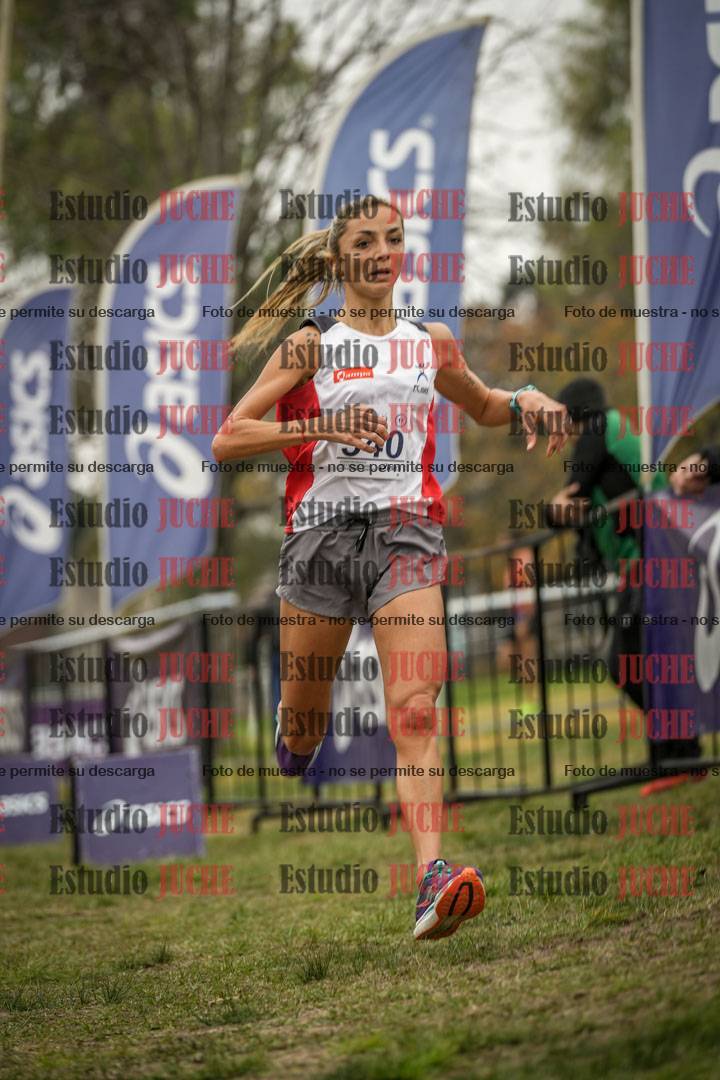 Fotos de la llegada del cross de 8000 m