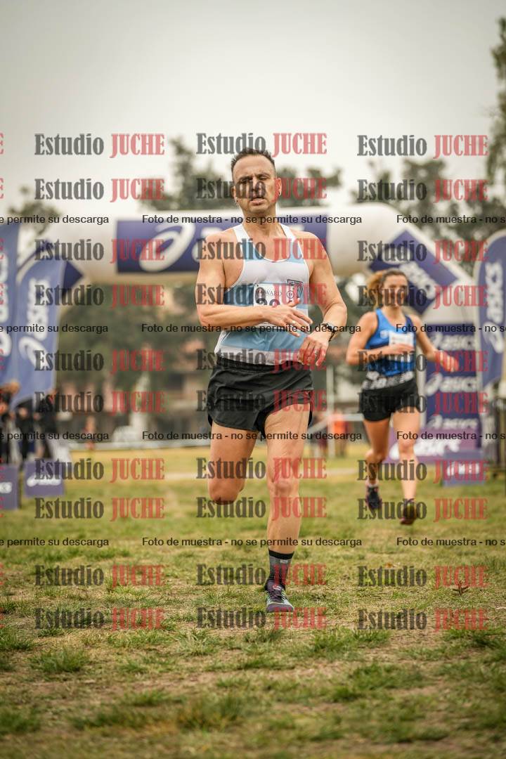 Fotos de la llegada del cross de 8000 m