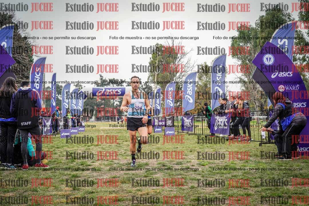 Fotos de la llegada del cross de 8000 m