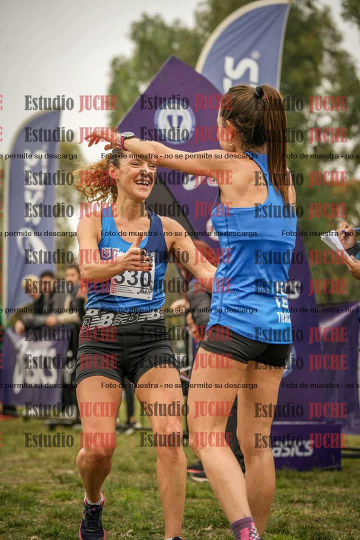 Fotos de la llegada del cross de 8000 m