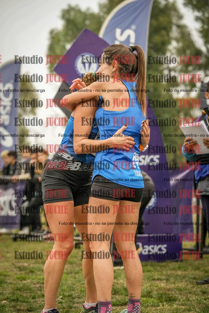 Fotos de la llegada del cross de 8000 m