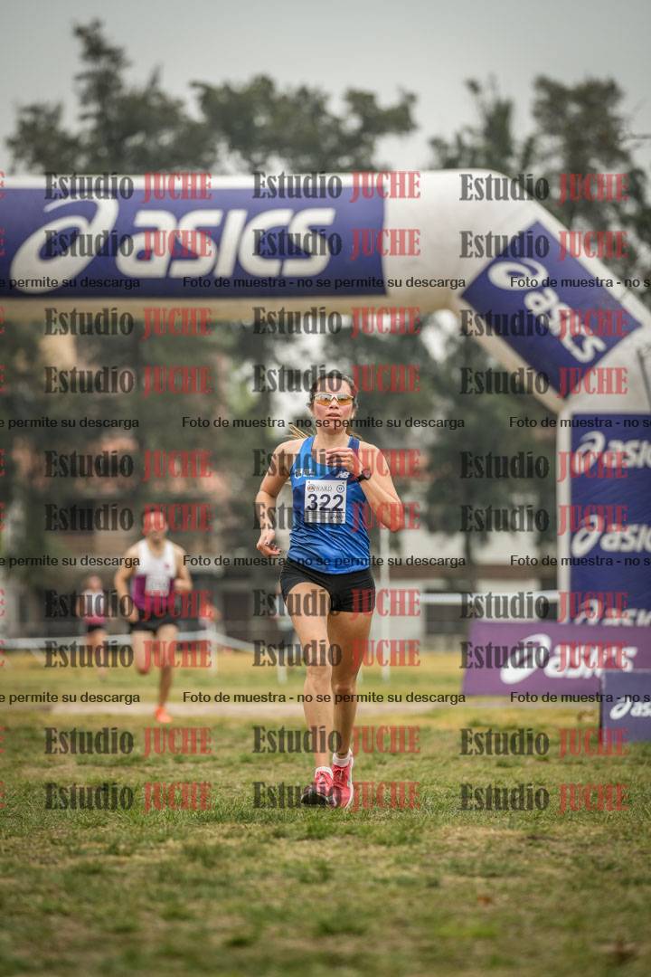 Fotos de la llegada del cross de 8000 m