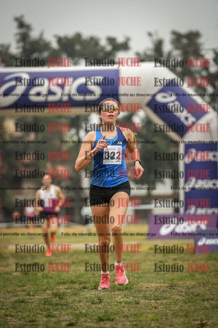 Fotos de la llegada del cross de 8000 m