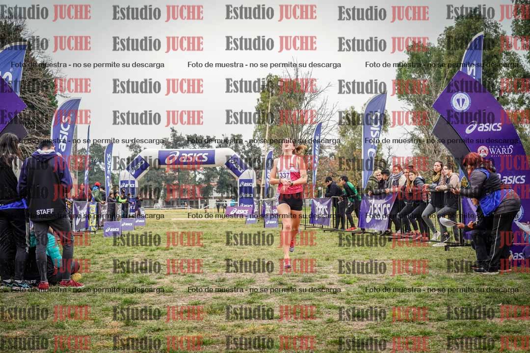 Fotos de la llegada del cross de 8000 m