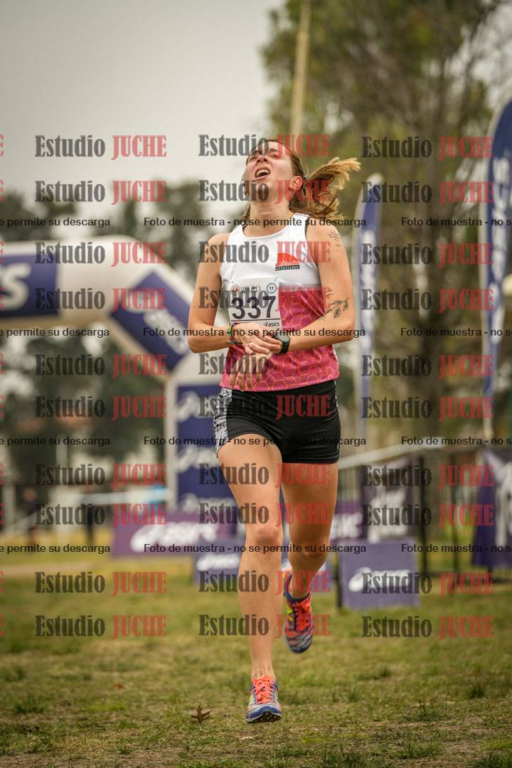 Fotos de la llegada del cross de 8000 m