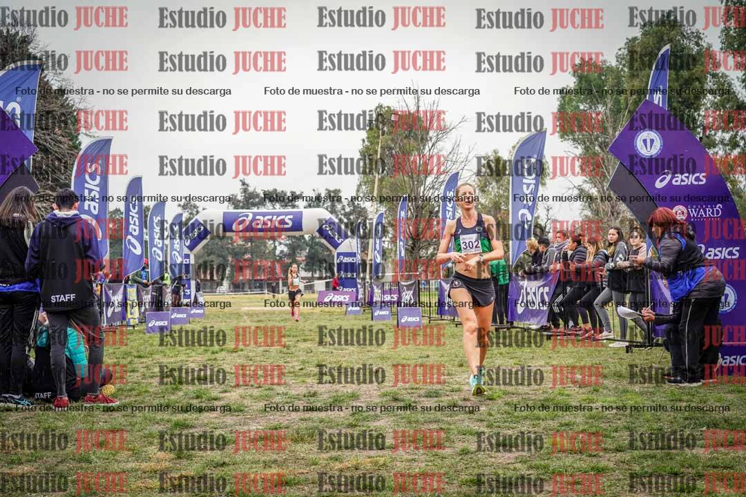 Fotos de la llegada del cross de 8000 m