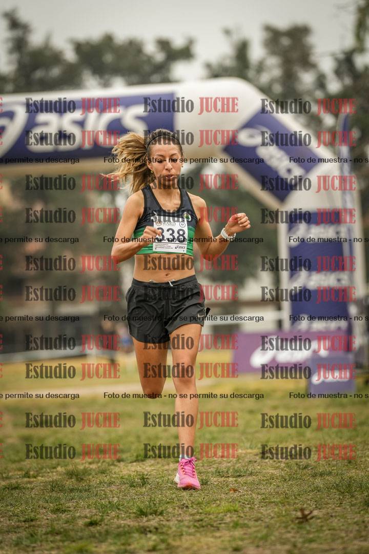 Fotos de la llegada del cross de 8000 m