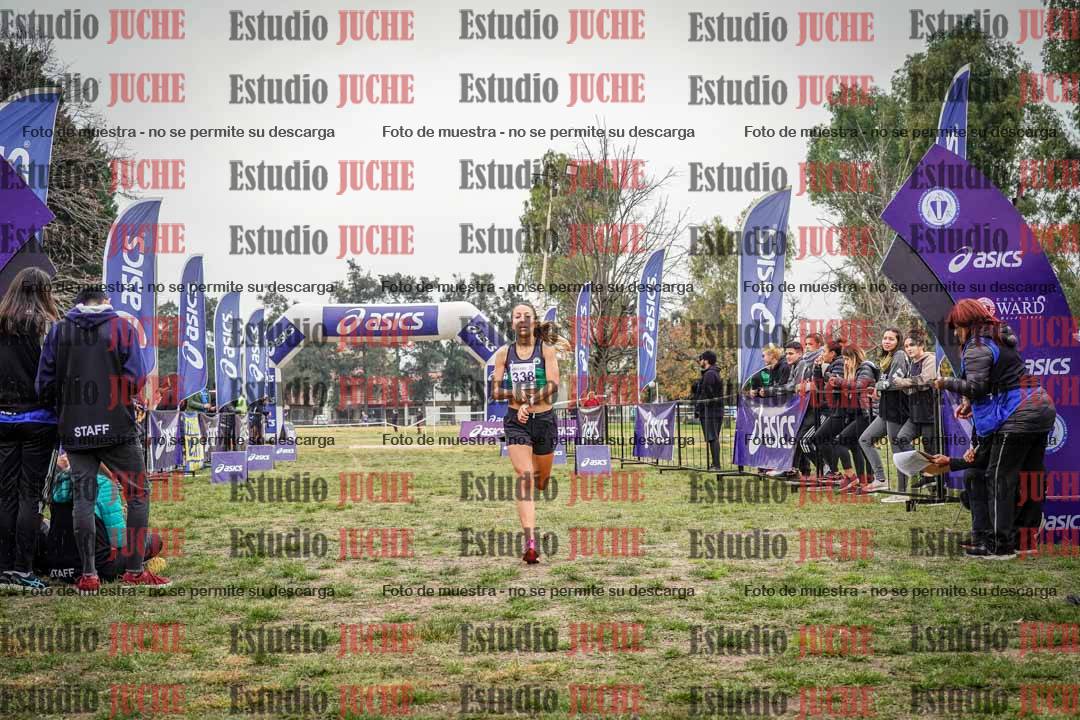 Fotos de la llegada del cross de 8000 m