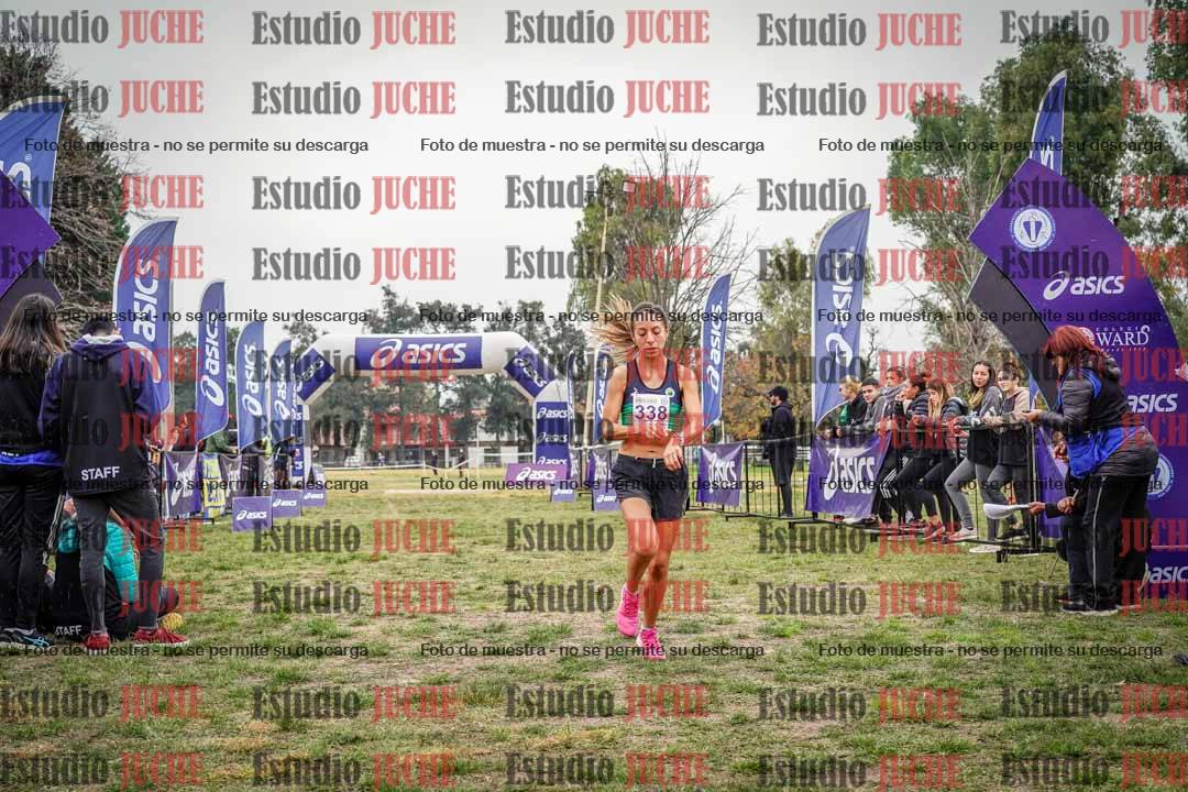 Fotos de la llegada del cross de 8000 m