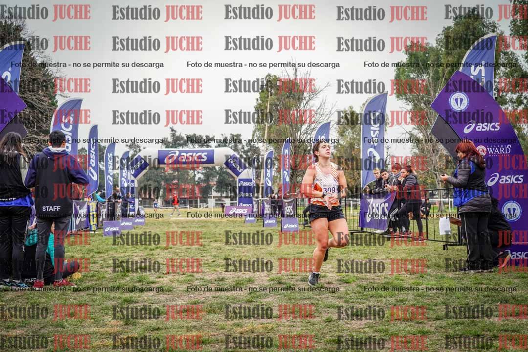 Fotos de la llegada del cross de 8000 m