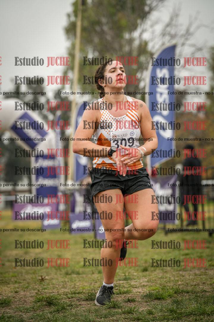 Fotos de la llegada del cross de 8000 m