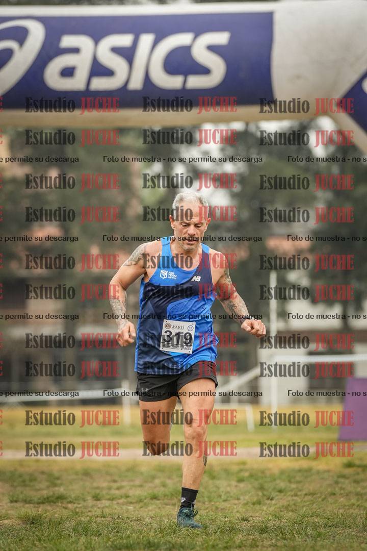 Fotos de la llegada del cross de 8000 m