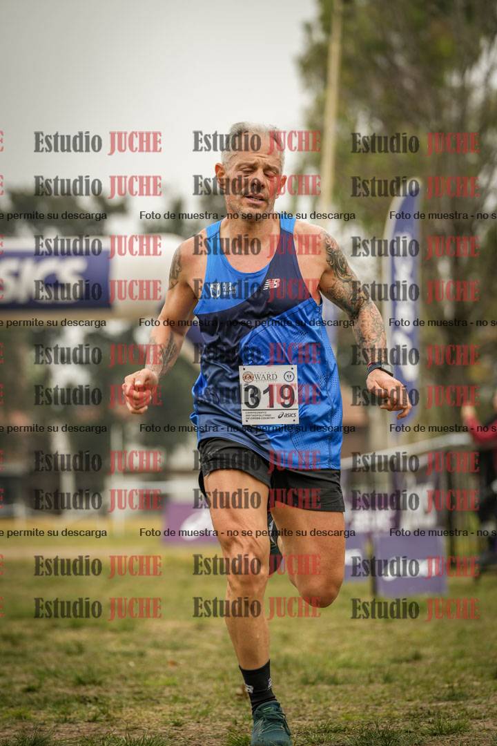 Fotos de la llegada del cross de 8000 m