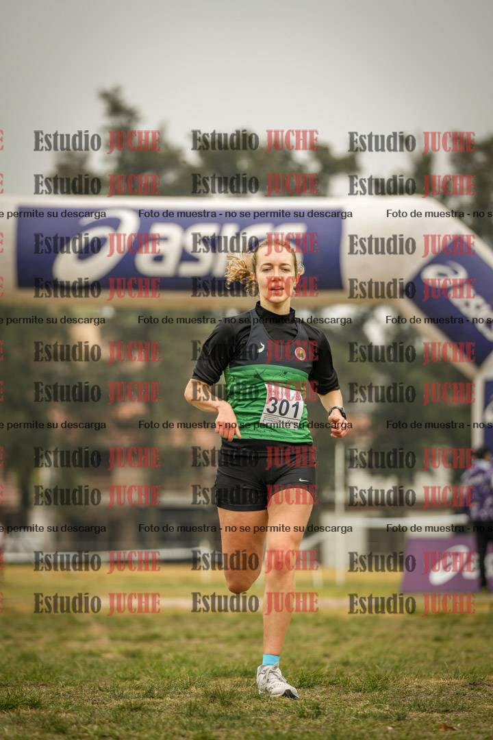 Fotos de la llegada del cross de 8000 m