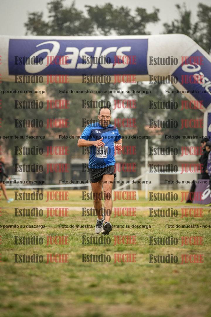 Fotos de la llegada del cross de 8000 m