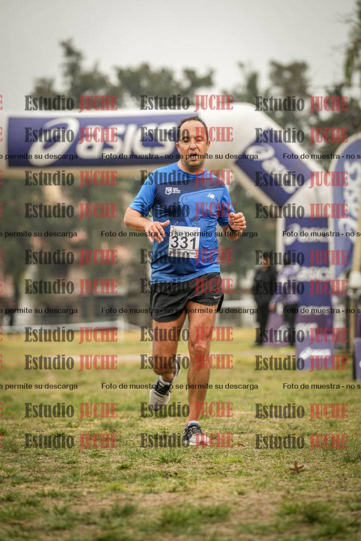 Fotos de la llegada del cross de 8000 m