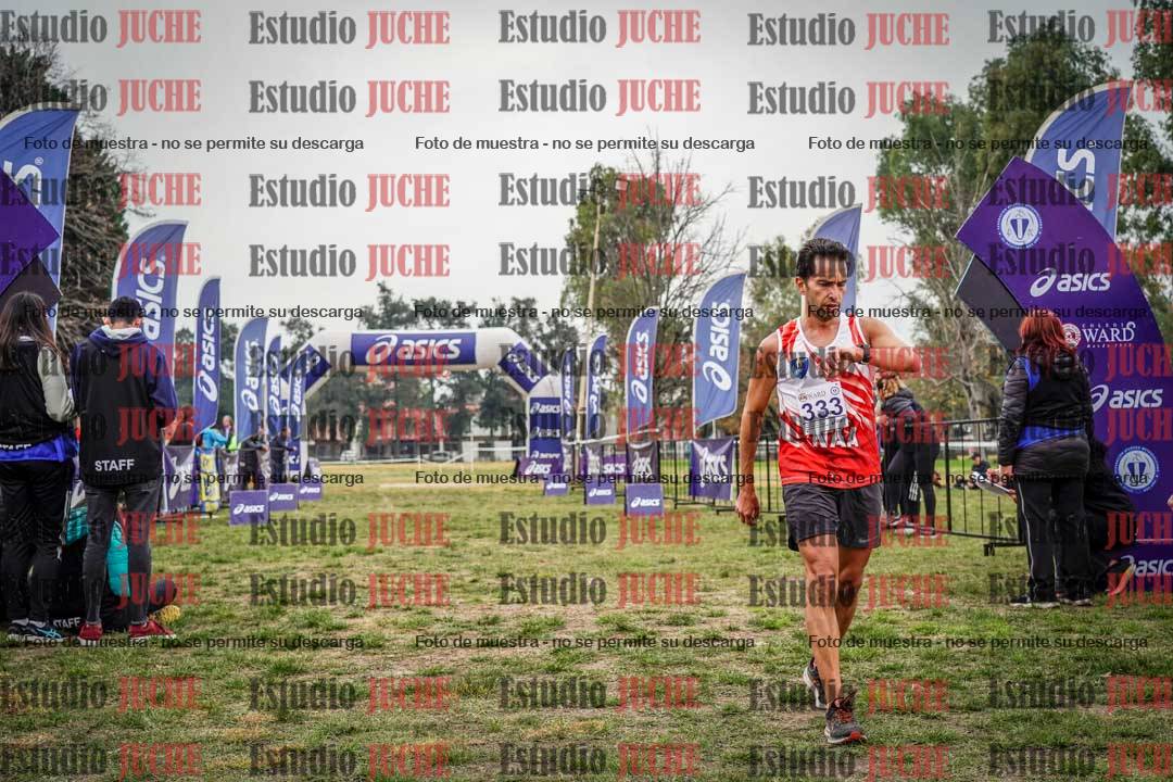 Fotos de la llegada del cross de 8000 m