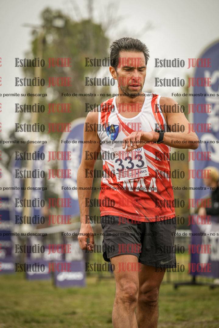 Fotos de la llegada del cross de 8000 m