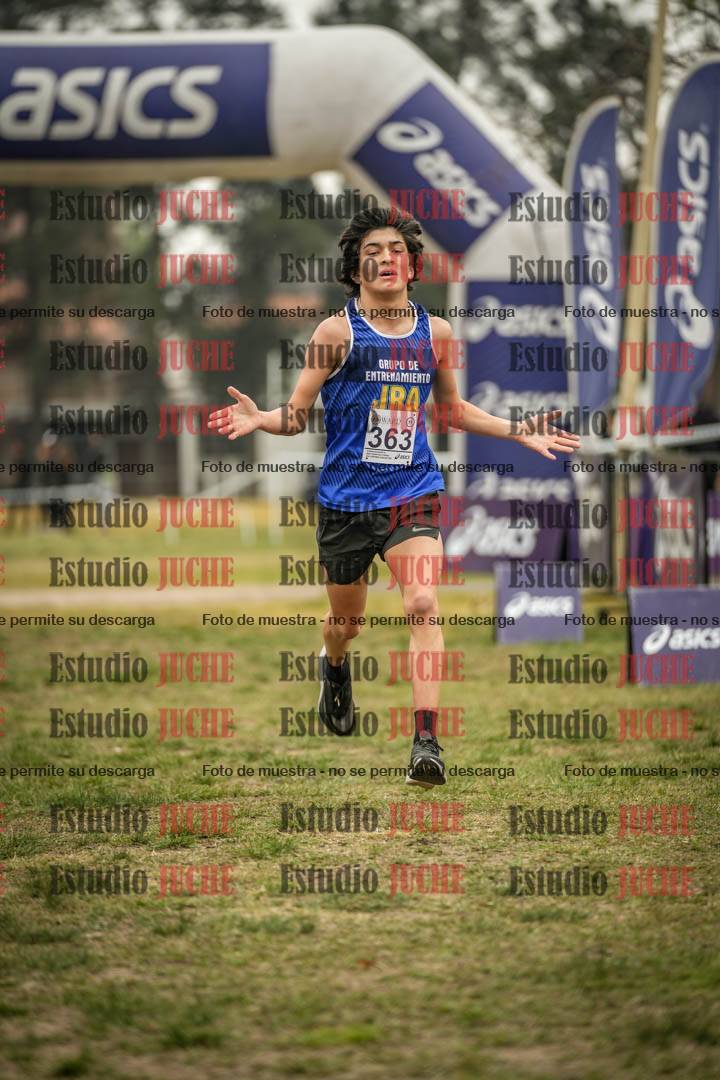 Fotos de la llegada del cross de 6000 m