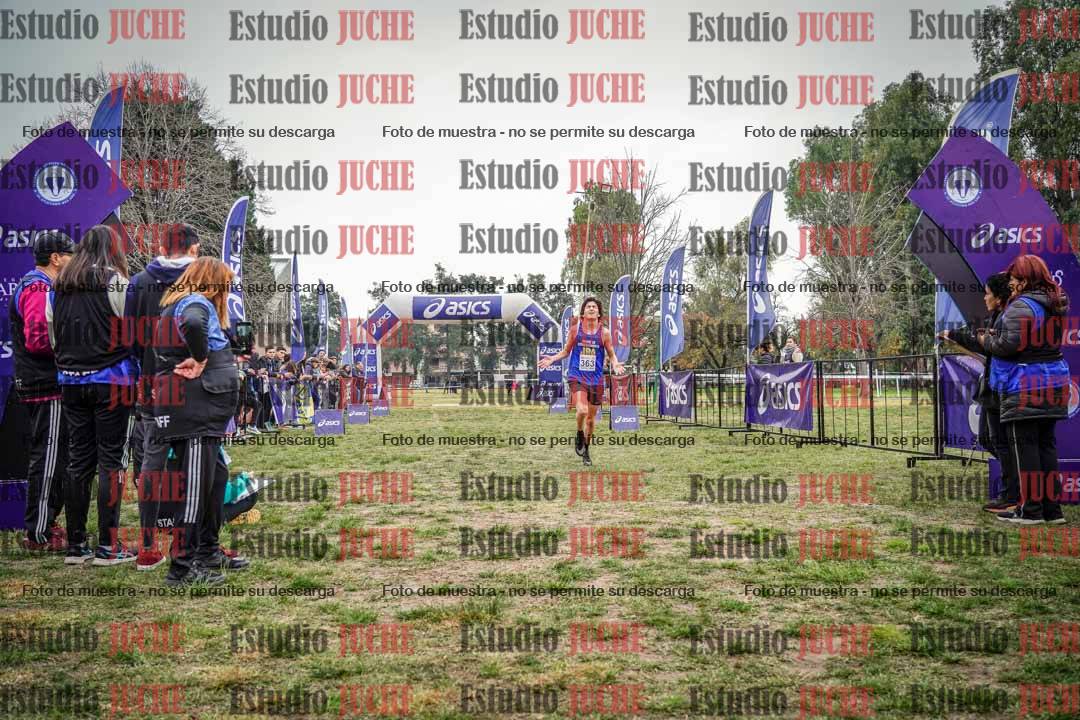 Fotos de la llegada del cross de 6000 m