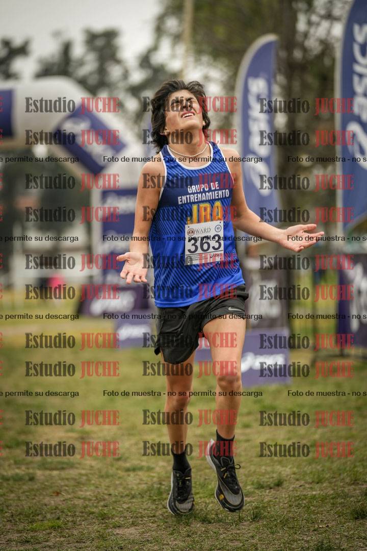 Fotos de la llegada del cross de 6000 m