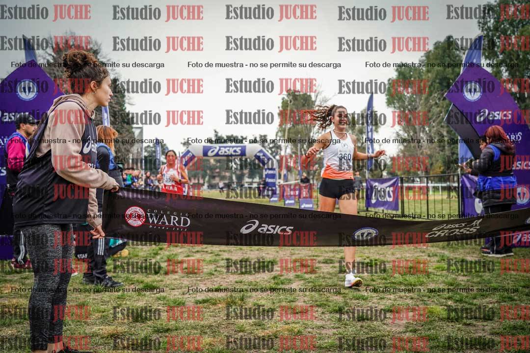 Fotos de la llegada del cross de 6000 m