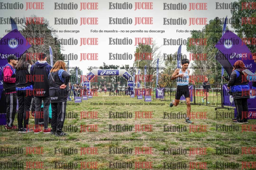 Fotos de la llegada del cross de 6000 m