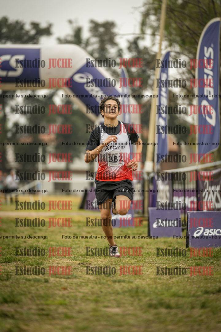 Fotos de la llegada del cross de 6000 m