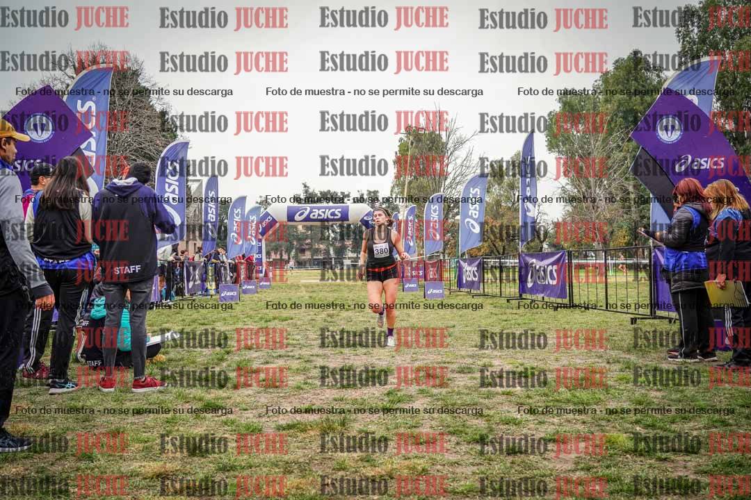Fotos de la llegada del cross de 6000 m