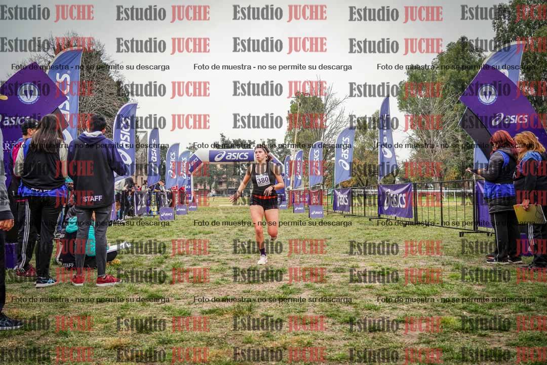 Fotos de la llegada del cross de 6000 m